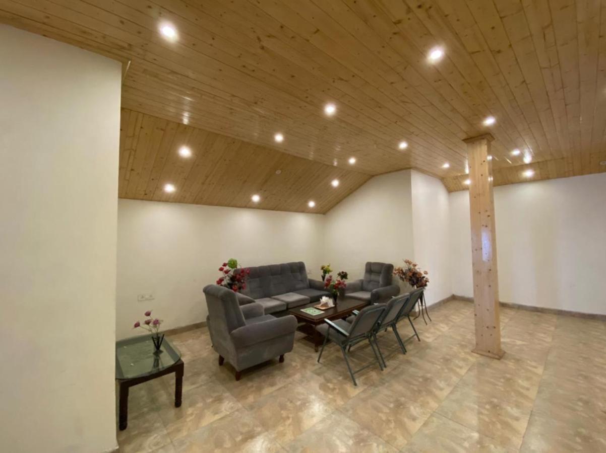 مايالي Hotel Hadimba Palace - Near Mall Road المظهر الخارجي الصورة